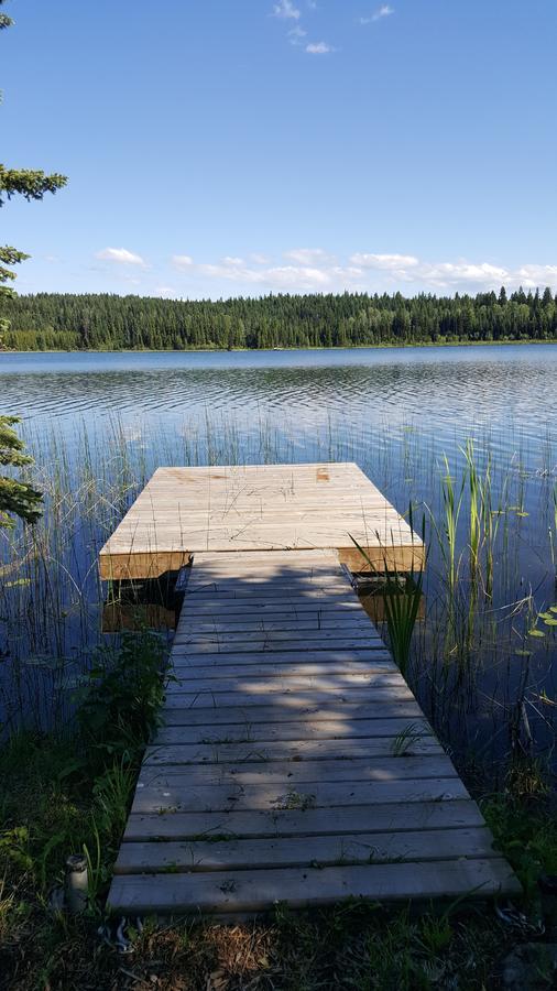 مبيت وإفطار Bridge Lake Wettstone Guest Ranch المظهر الخارجي الصورة